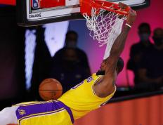 关于UFC热身赛掀起高潮，南城白虎队绝杀雪域天狼队，老将里程碑之夜——球迷期待下一战的信息-九游会登录