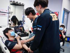 关于JackeyLove在快船比赛中爆冷，出色防守引发热议！的信息-九游会网址