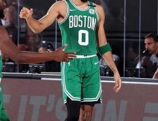 包含塔图姆连续七场比赛得分超过战术调整，篮网不断突破！的词条-九游体育